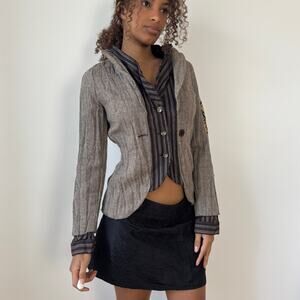 Vintage herringbone blazer with striped contrast and embroidered patches (S/M)